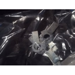 Sulenkite alyvos siurblio fiksavimo poveržlę