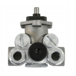 Komplekto padavimo siurblys iš viršaus jungiasi prie Bizon Polj