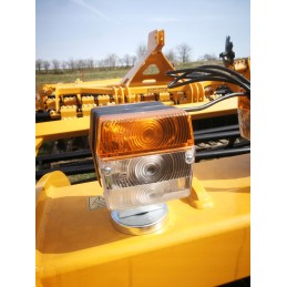 Žibintai žemės ūkio mašinoms, priekiniai ir galiniai