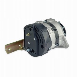 Generatorius su tvirtinimu ir reguliatoriumi Ursus C 360