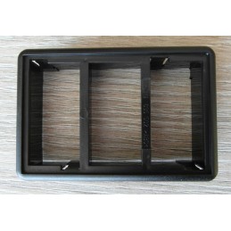 Skydelio laikiklio rėmas 3 mygtukams ir jungikliams