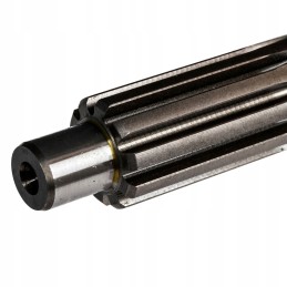 Massey Ferguson pagrindinės pavaros velenas