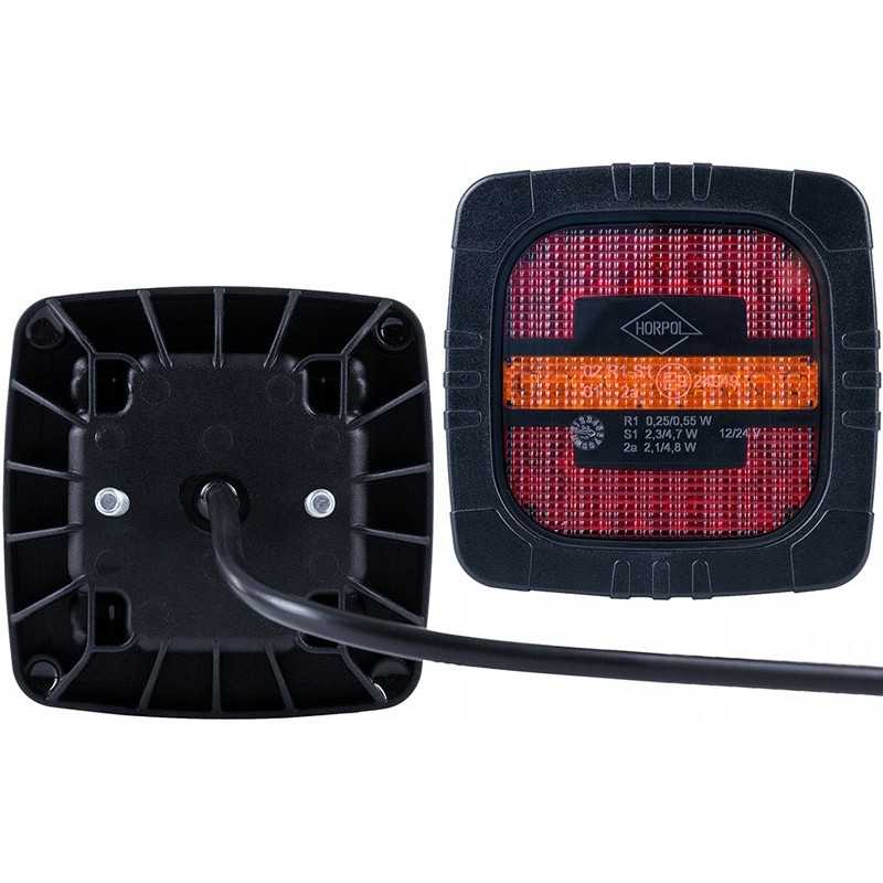 Kombinuotas galinis rotorius universaliam kombaino traktoriui