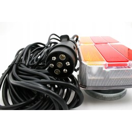 LED apšvietimo komplektas žemės ūkio technikos priekabai