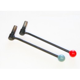 Ursus C 330 siųstuvo svirties velenas su svirties rankenėle