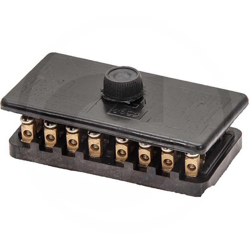 Saugiklių dėžutė 8 plokšti saugikliai