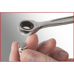 Gearplus veržliarakčių rinkinys 16 vnt su reketu ir