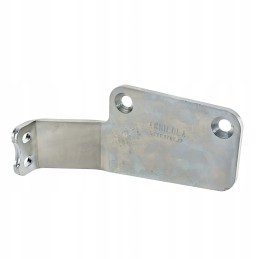 Pavaros cilindro laikiklis yra priešais CRR dešinę pavarą