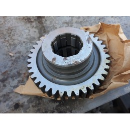 Pavarų dėžės krumpliaračio korpusas 1055