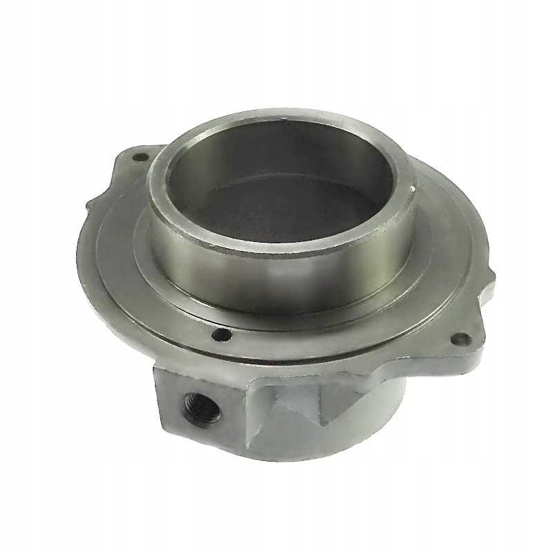 Sankabos atleidimo įvorė, skirta 6 cilindrų Ursus C 385