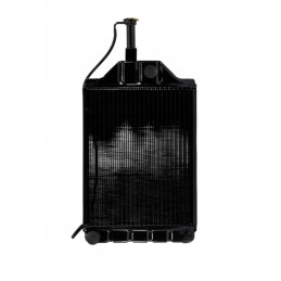 4 eilių vandens aušintuvas mf 575 590 varis