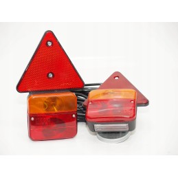 Magnetinių galinių žibintų komplektas 6 5 m su trikampiais