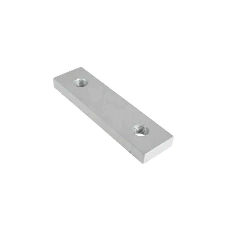 La300132701 nl rankena su kirminu ir pirštu