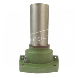 Ursus tarpinės pavarų dėžės priekinio guolio dangtis