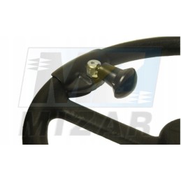 Nulūžusi traktorių vairo rankenėlė yra patogi