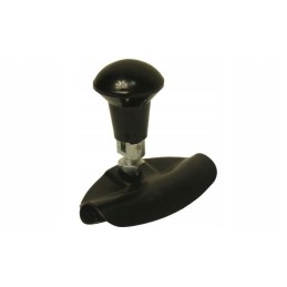 Nulūžusi traktorių vairo rankenėlė yra patogi