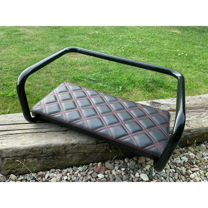 Pagalbinė keleivio sėdynė traktoriaus traktoriui