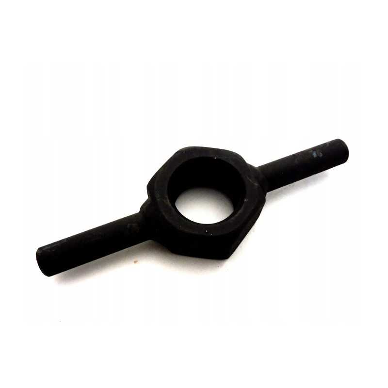 Zetor m24 pakabos fiksavimo veržlė 2