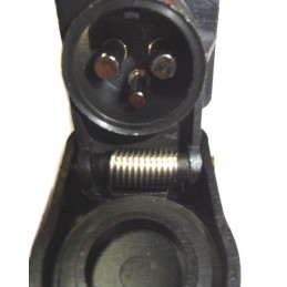 Elektros lizdas su 3 apvaliais kištukais