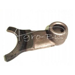 Įjungimo šakės ir trečioji pavara t 25 laipsnių