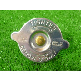 Radiatoriaus dangtelis mf 968816m2 151 15 massey ferguson