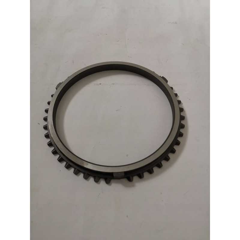 Sinchronizatoriaus žiedas mf 3033862m1