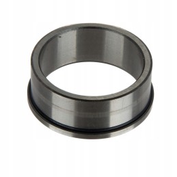 Massey Ferguson priekinės ašies įvorė 182850m1