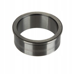 Massey Ferguson priekinės ašies įvorė 182850m1