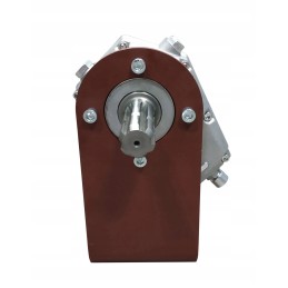 Pavarų daugiklio atramos tvirtinimas