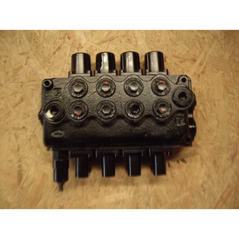 Hiab walvoil sd11 skirstytuvas 4 p