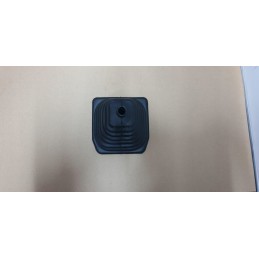 Pronar 320a pavarų perjungimo dangtis