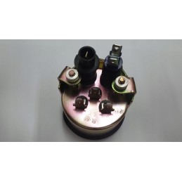 Alyvos slėgio matuoklis mtz 80 82