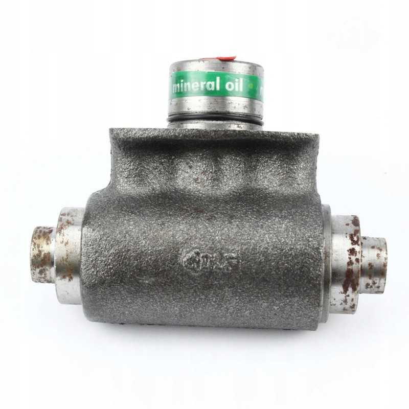 Massey Ferguson pagrindinis stabdžių cilindras 3901456M91