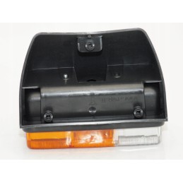 Šoninė posūkio lemputė ant sparno