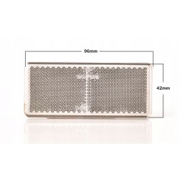 Priklijuotas baltas stačiakampis atšvaitas