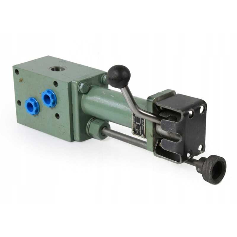 Ursus c330 pakėlimo skirstytuvas po sėdyne