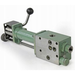 Ursus c330 pakėlimo skirstytuvas po sėdyne