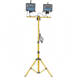 2 x 500 W CE halogeninis prožektorius ant 2 x 5 stovo