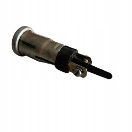 Mtz ursus prietaisų skydelio lemputė yra žalia