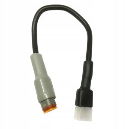 Kabelis jungia deutsch prie stiprintuvo