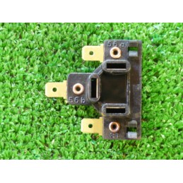 Jungčių blokas priekinių žibintų lemputėms