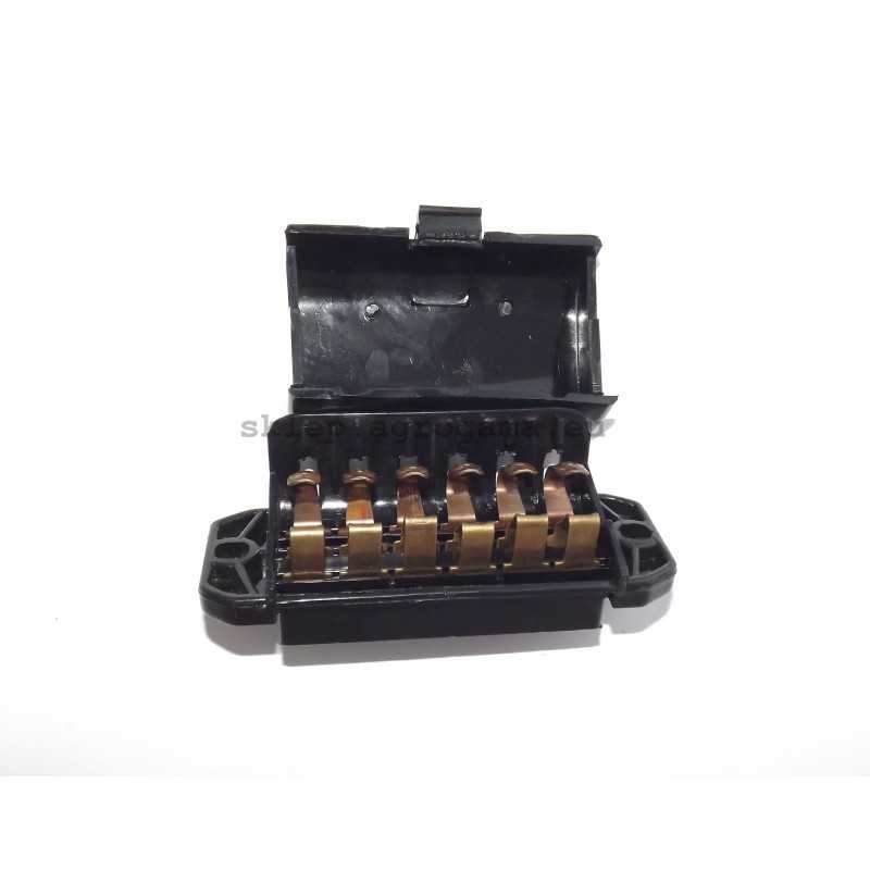 6 kartų saugiklių dėžutė