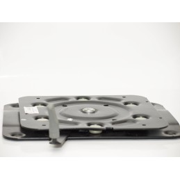 Pasukamas sėdynės pagrindas traktoriaus ekskavatoriaus