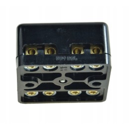 Saugiklių dėžutė 4 kr 977302 atst