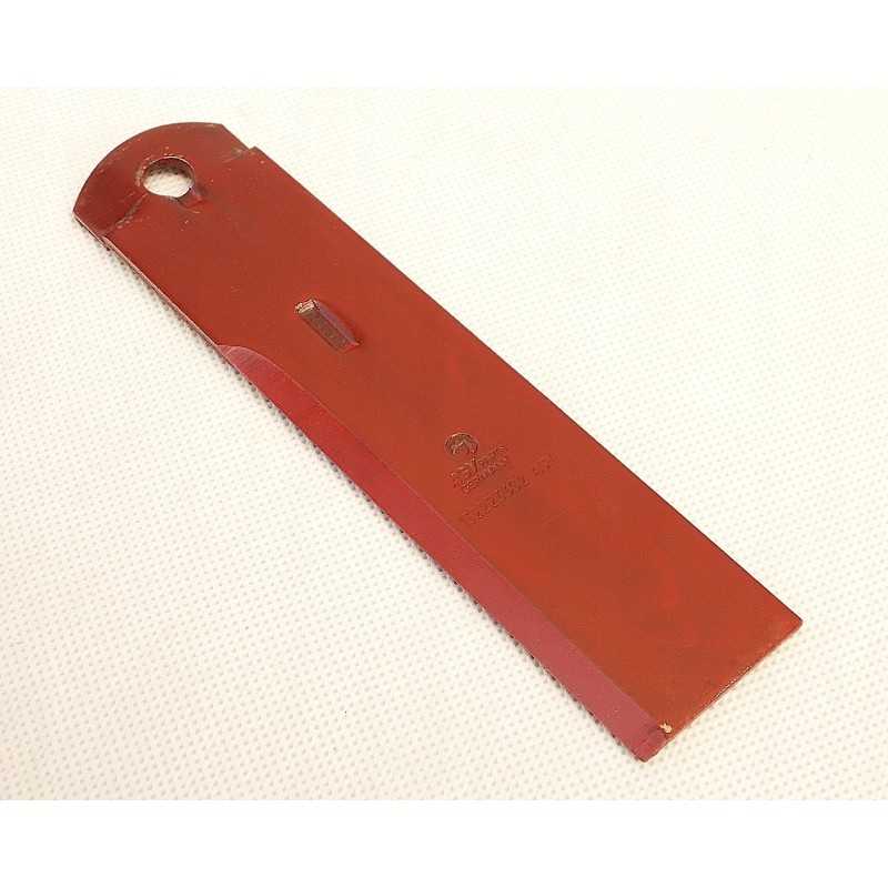 Fiksuotas pašarų kombaino peilis 1322233c2