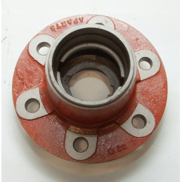 Priekinio rato stebulė 6 skylės c360 c330