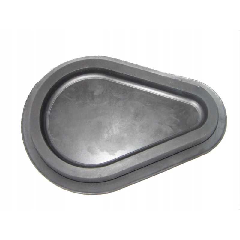 Dangtis uždengtas Ursus C385 Zetor gaubto kamščiu