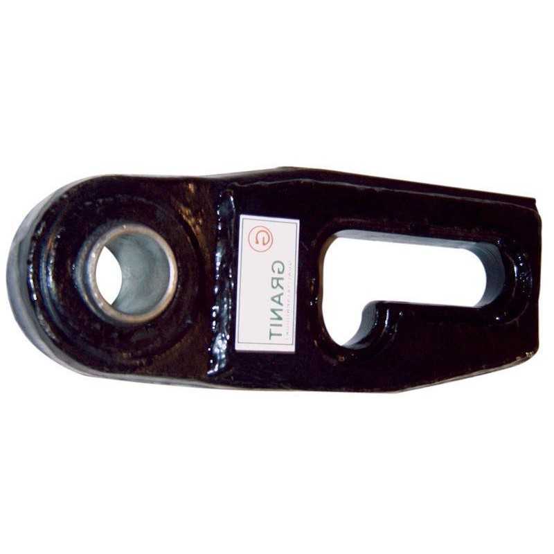 C 385 apatinės trauklės jungtis kairėje, 4 cil