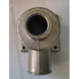 Ursus C 360 apatinio termostato korpusas, paroda