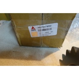 Pavarų dėžės velenas massey ferguson 3697947m92